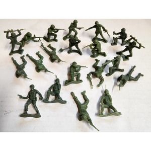 1950s Lido Plastic‎ Green Army Men 3 Inch Lot of 20 Figures Soldiers WWII Toy